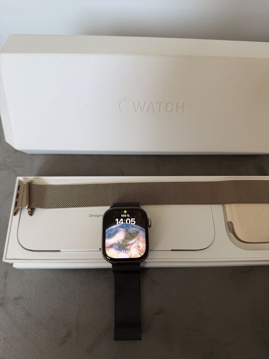 Apple Watch 10 Gold TI Milanese