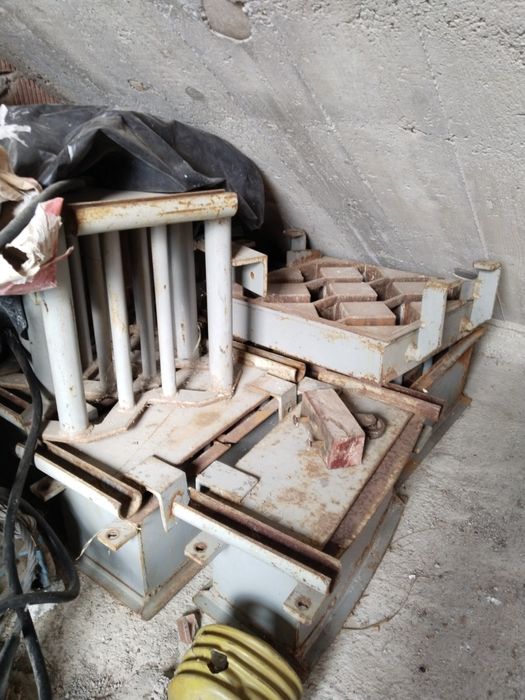 Presa bolțari de beton și pavaj