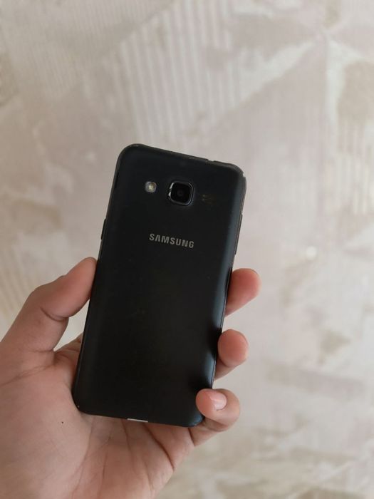 Samsung Galaxy J2 sotiladi. Arzon 150 ming soʻm