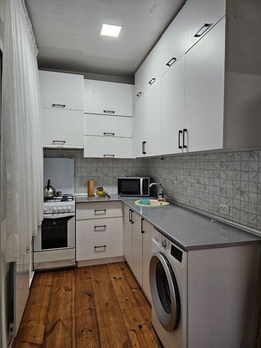 Сдаю 2/2/4.Ц 13.укрмплектованая пер.в3х