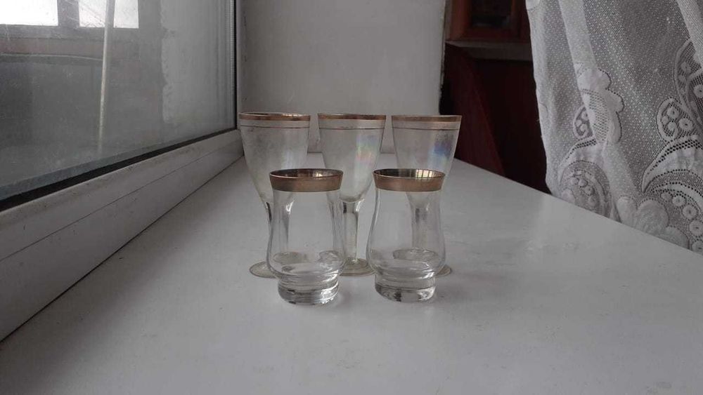 Продам срочно разные виды посуды советской, недорого!