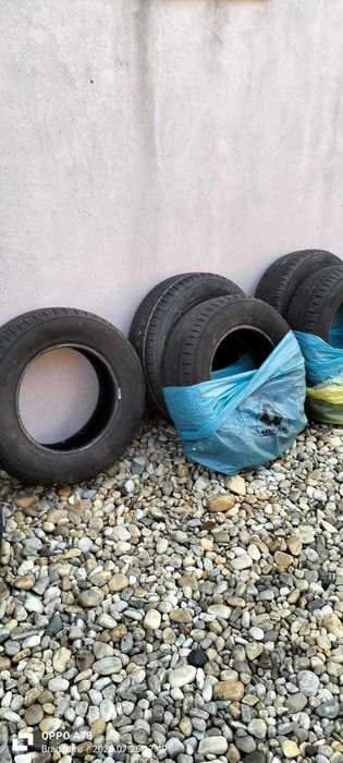 Vand 4 jante cu 8 cauciucuri Volkswagen R14 185/65 prezoane 5x100