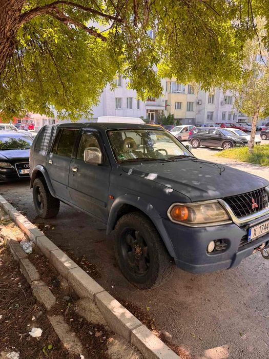 Продавам Mitsubishi Pajero Sport на части