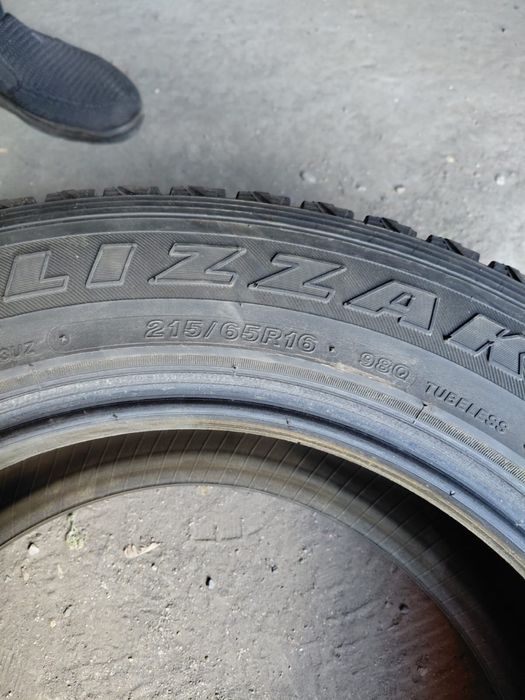 шины с дисками и без toyota