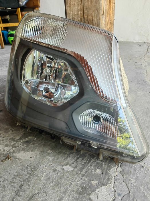 Фар Mercedes Sprinter 2013-18г. Десен/Фар Мерцедес Спринтер Оригинален