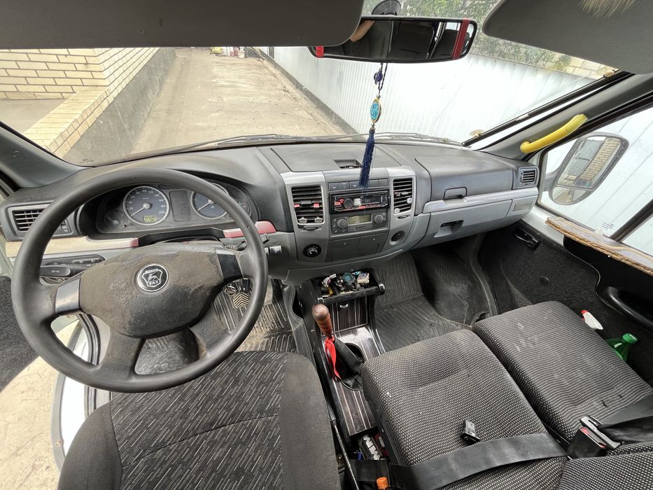 Продам газель бизнес пассажирский