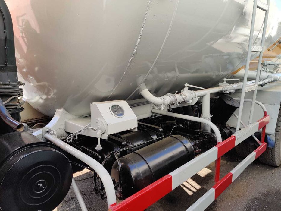 Цементовоз Донг Фенг