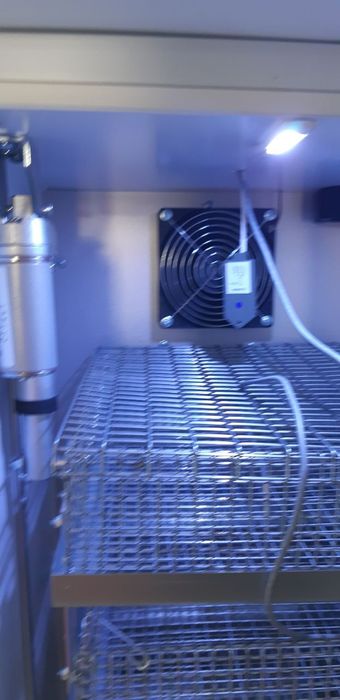 Инкубатор 240яиц