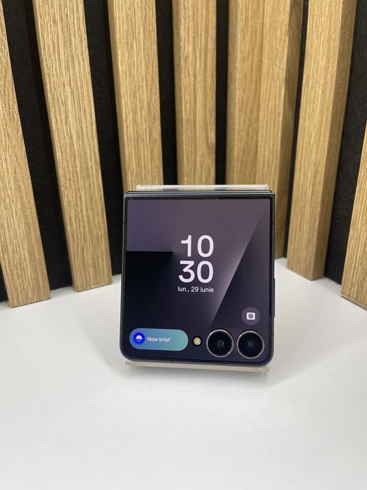 Samsung Z Flip 7 / 512Gb 12GB Ram / FACTURA/GARANTIE #54989