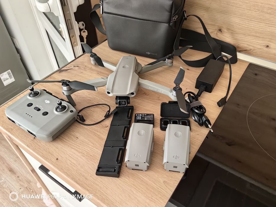 Дрон DJI MAVIC AIR 2 Fly More Combo