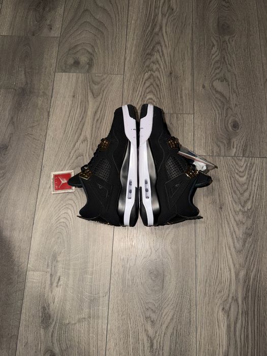 Jordan 4