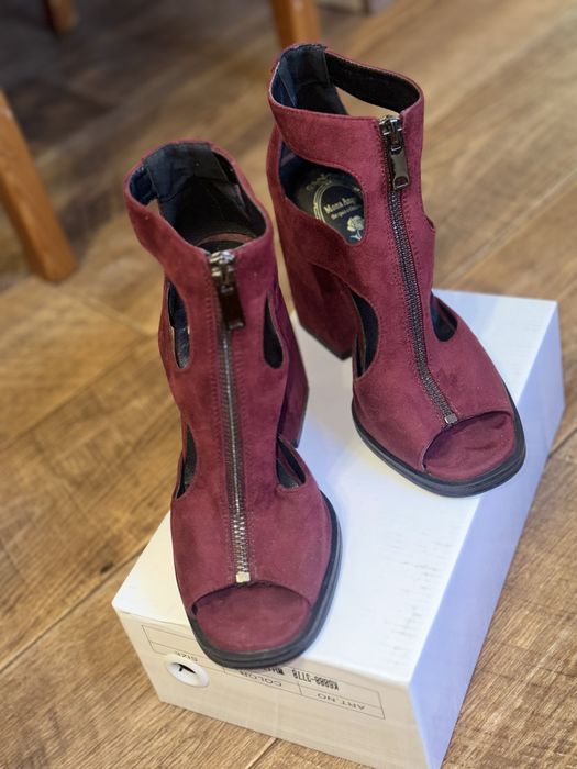 Обувь женская бордовый цвет