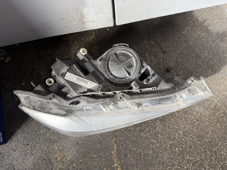 БМВ Ф30 Ф31 десен фар BMW F30 F31