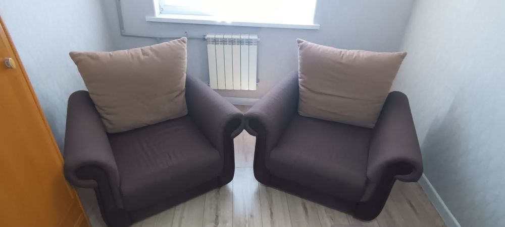Б/у диван и б/у 2 кресло в комплекте