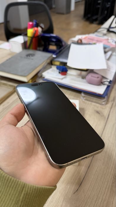 Продам Iphone 15 pro max 1 TB Titanium