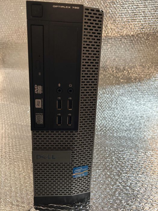 Четириядрен компютър DELL OptiPlex 790
