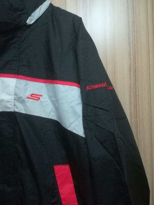 Мъжко тънко яке,почти ново