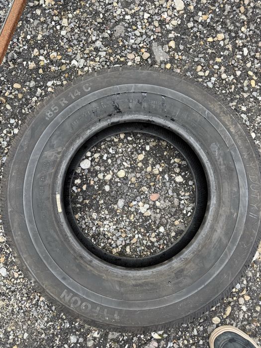 2 anvelope Barum / 2 anvelope Tyfoon - 185 R14C