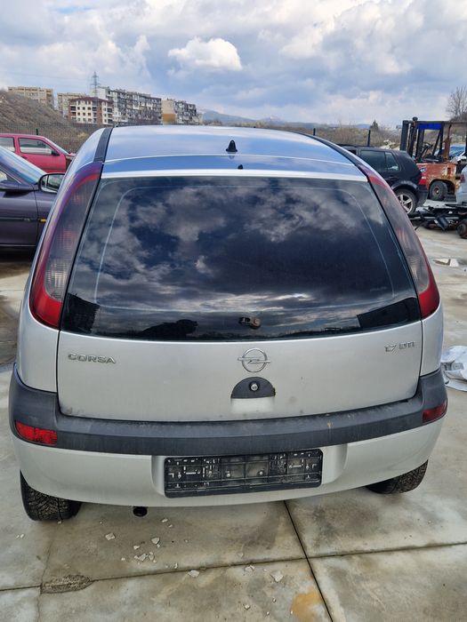 Opel Corsa 1.7 DTI (НА ЧАСТИ)