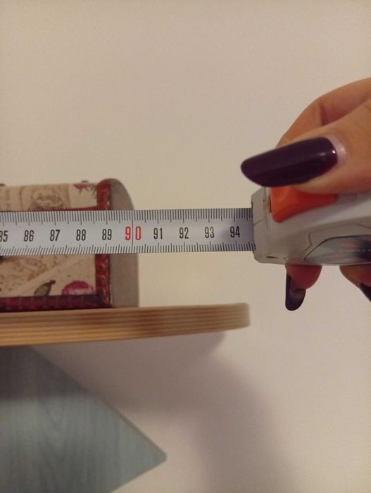 Bibliotecă abstractă cu spațiu depozitare