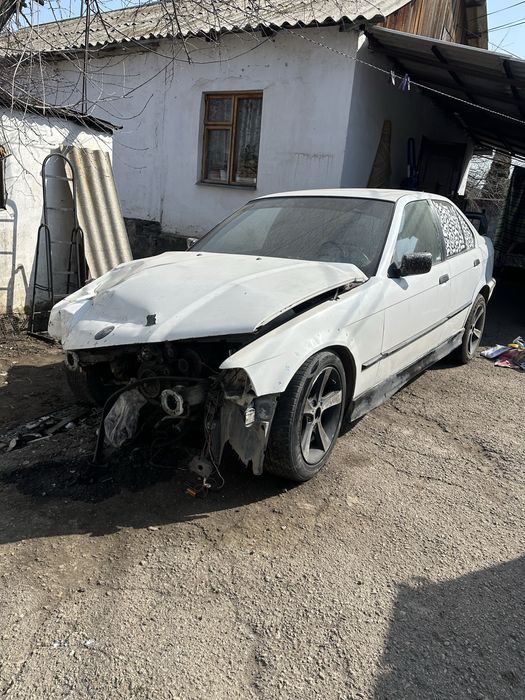 BMW E36 на разбор или восстановление.