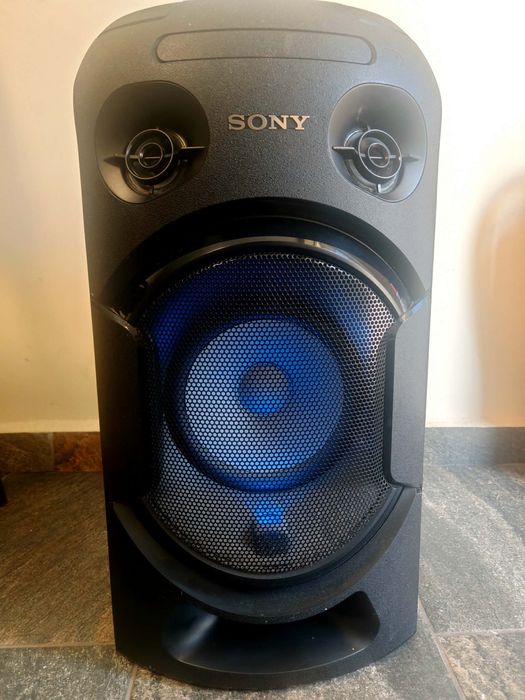 Тонколона Sony v21d