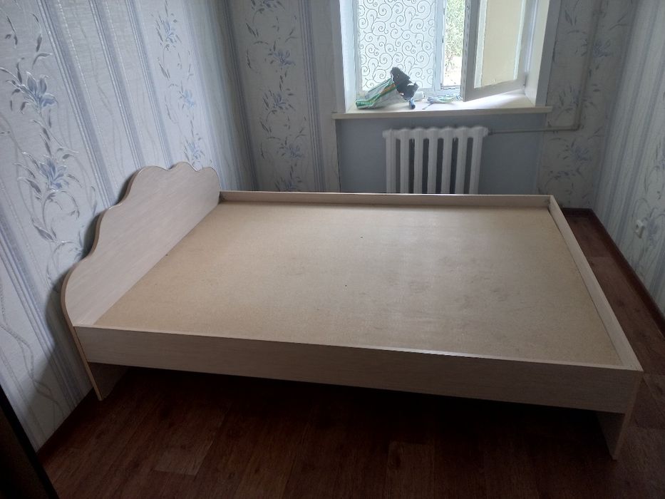 Кровать двухспальная