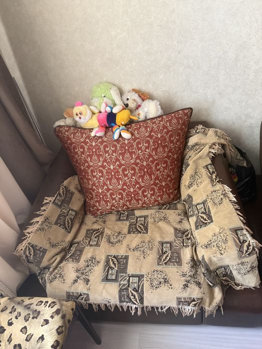 Продам Диван и 2 кресла