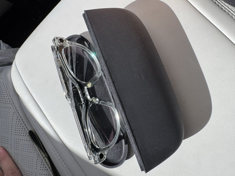 Oakley Meta HSTN