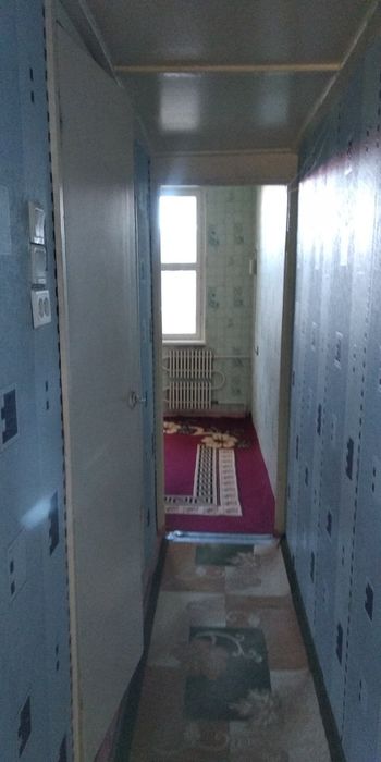 Navoiy shahridan 3 xona 5 etaj