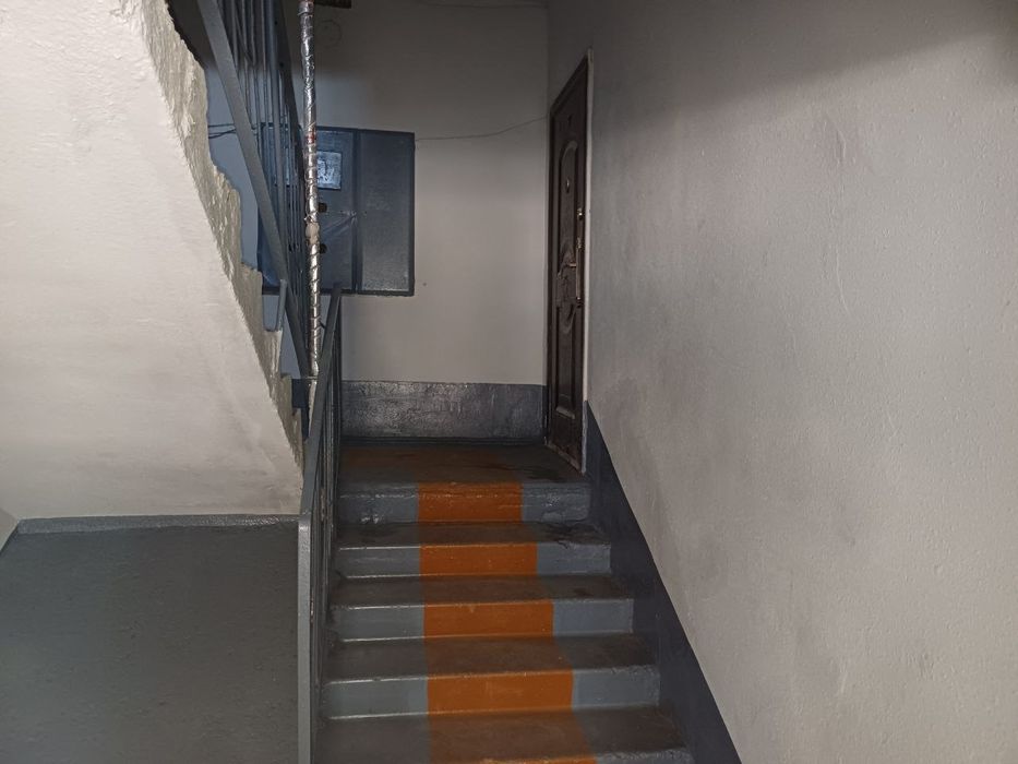 Qarshi shahar markazida srochniy uy sotiladi Narxi kelishiladi