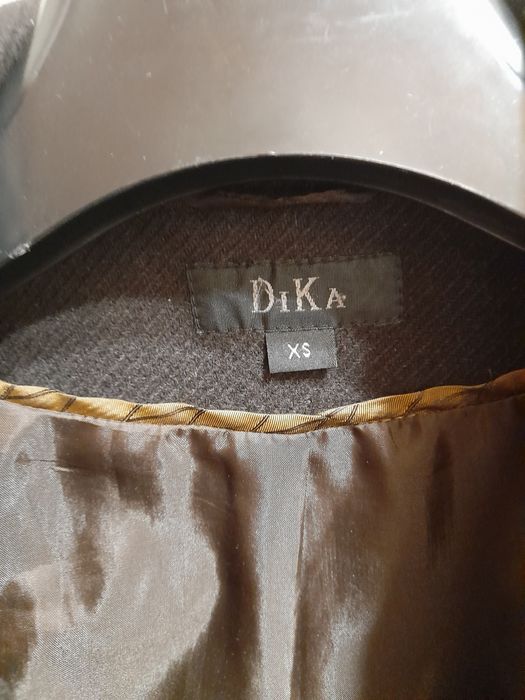 Дамско зимно палто на марката Dika