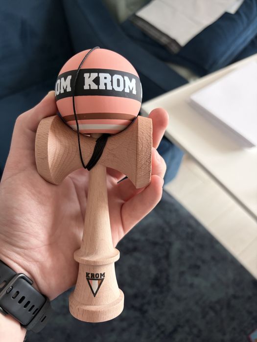 Kendama krom strogo
