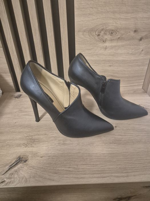 Pantofi  Cristhelen B