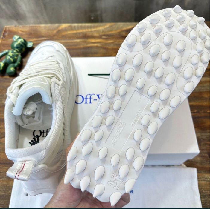 Off White ODSY Luxury White