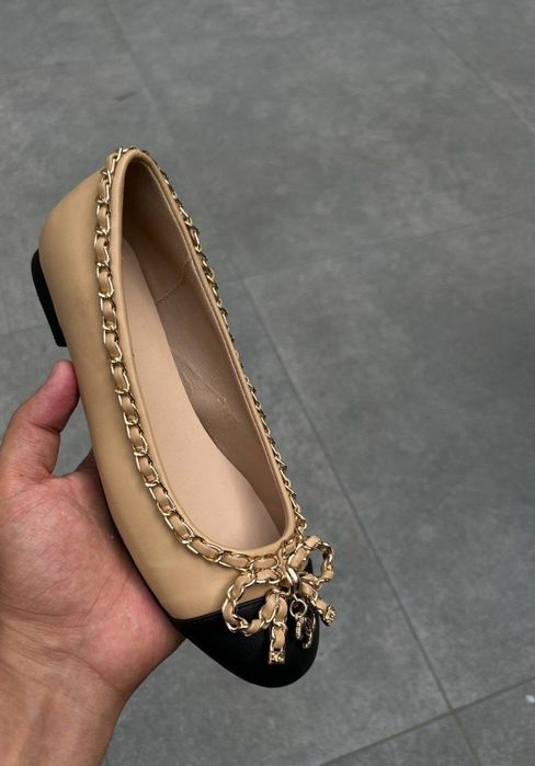 Балетки от бренда Chanel