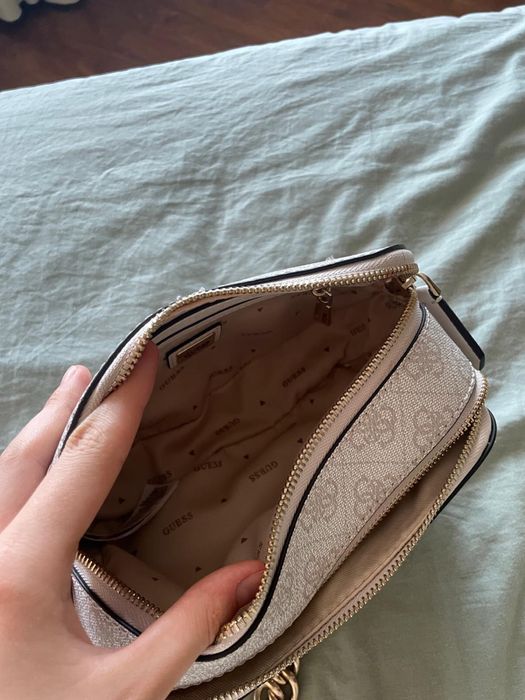 Geanta GUESS noua desigilata