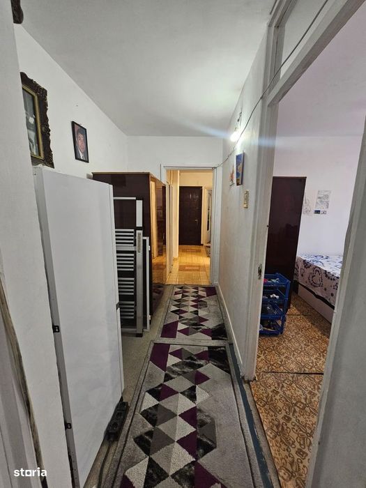 Apartament 3 camere, decomandat, etajul 1. Lăpuș