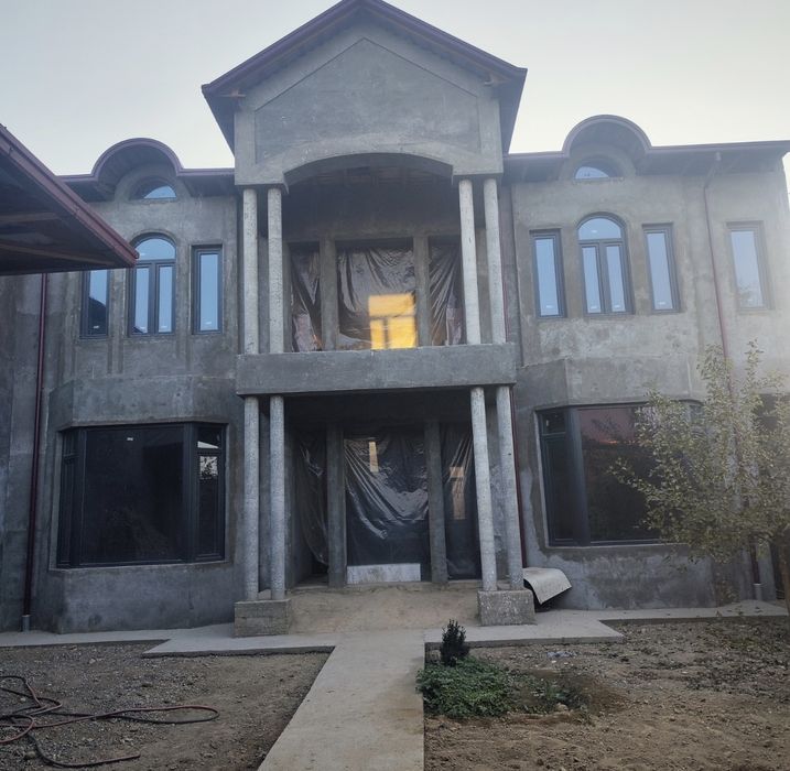 5.4 сотих. Тошкент тумани. Киров. Богишамол куча.