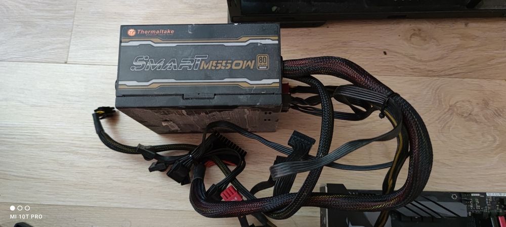 Продавам комютър без видеокарта