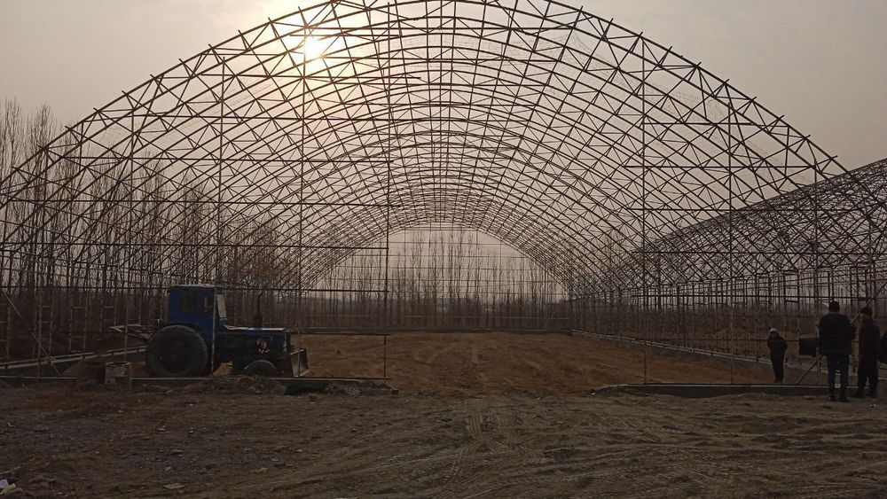 Кантинер профиллардан мини стадион Лар ясаймиз