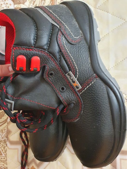 Работни обувки /safety shoes/