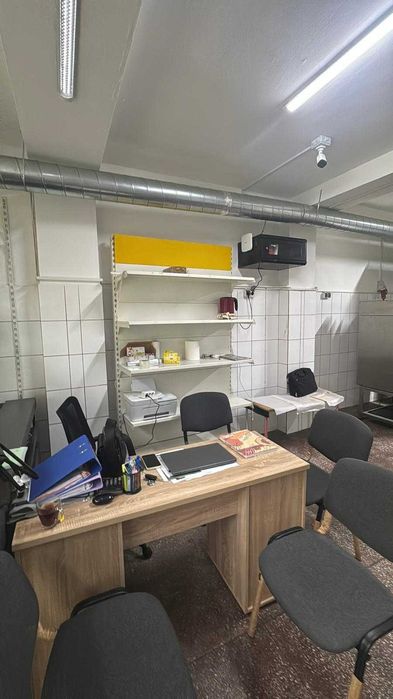 Oportunitate excelentă! Spatiu !preluare chirie brutărie-patiserie complet funcțională, situată într-o zonă foarte activă