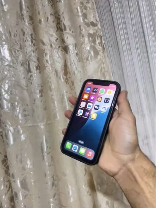 iPhone  11. срочно сатылады 65  к