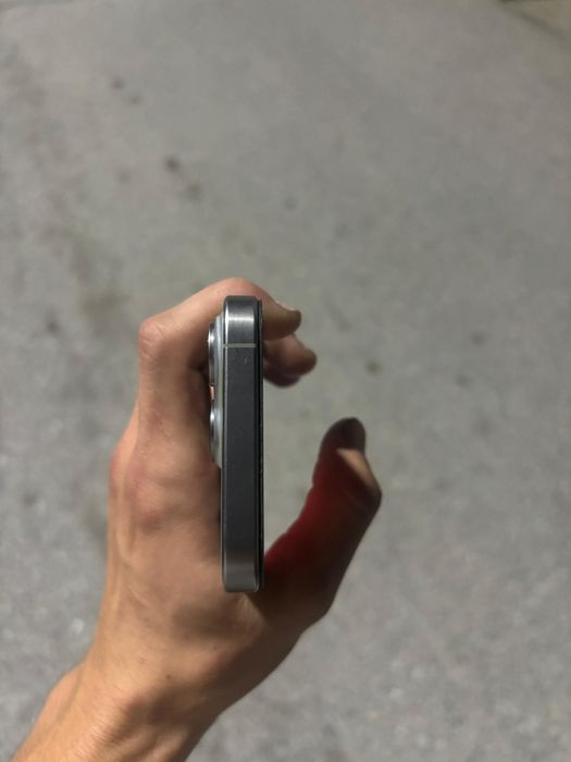 Продам айфон 15pro