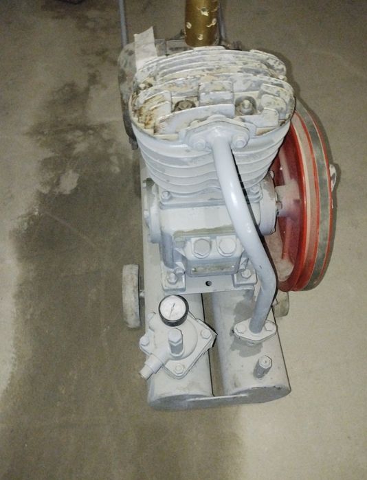 Kompressor sotilladi