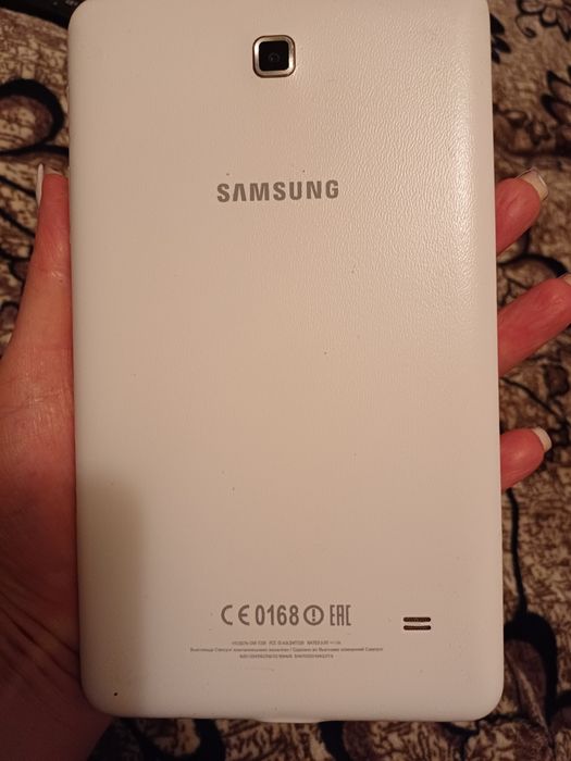 Планшет SM - T 235