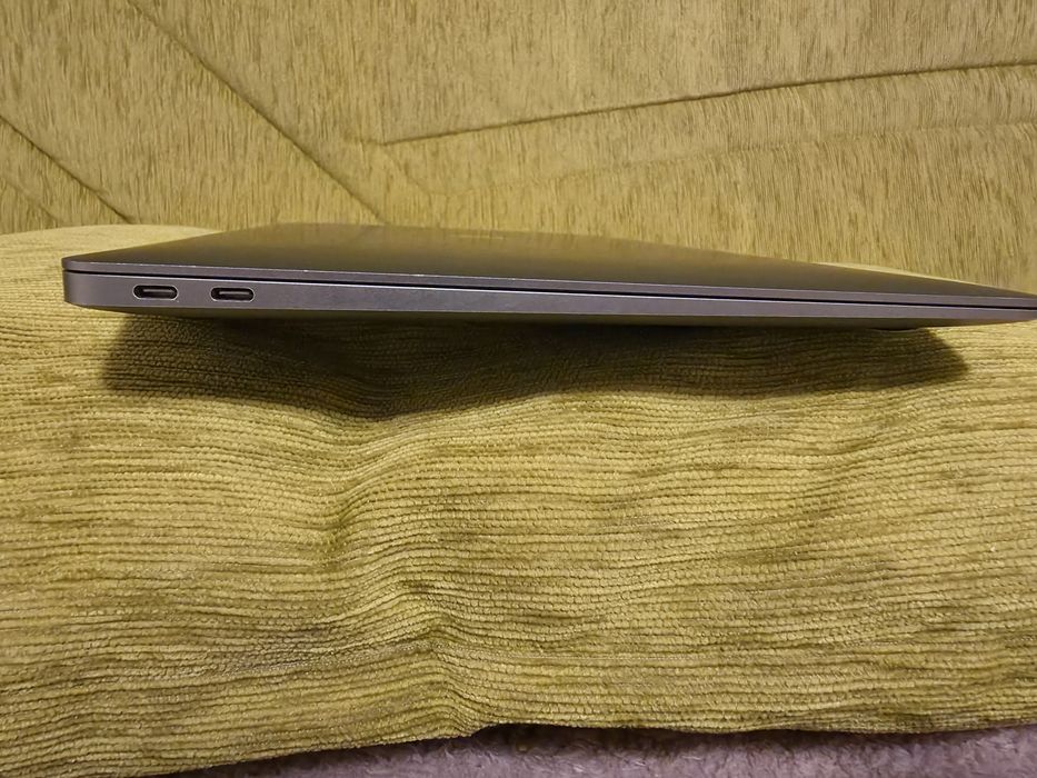 MacBook Air M1 2020 Space Gray/ 8GB RAM / 256GB SSD / Baterie 84