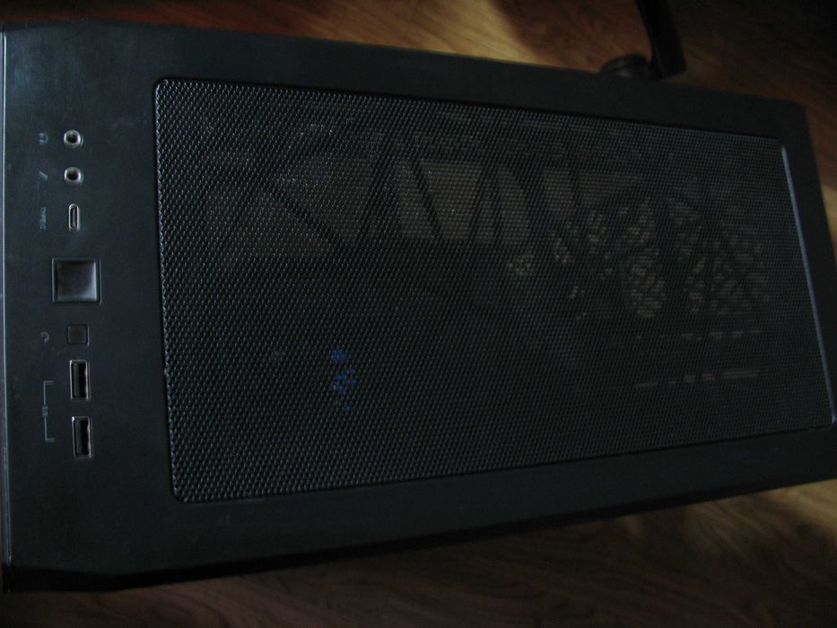 Кутия  Fractal  Design