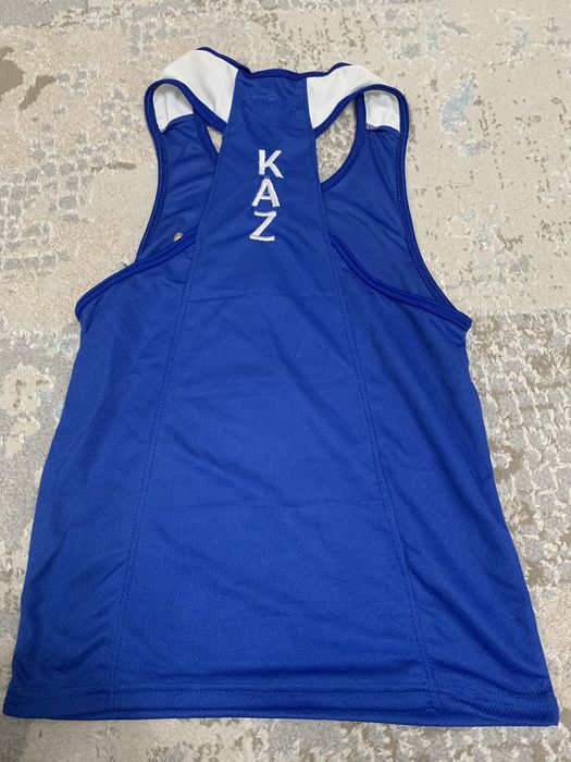 Продам боксерскую одежду и шлем